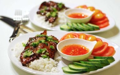 chế biến cơm tấm