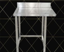 Bàn inox nhỏ để chén sạch