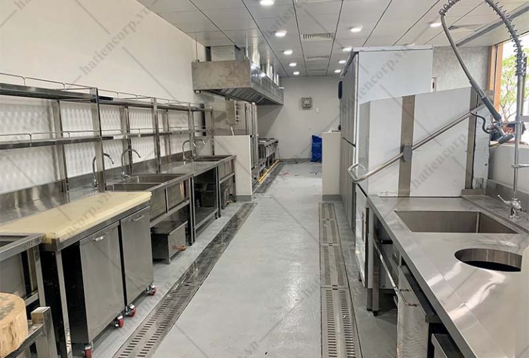 Bếp công nghiệp quận 7 - Bếp nhà hàng Quốc Việt Kitchen - CMC CREATIVE Q.7