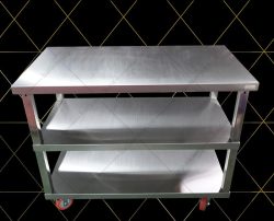 Bàn Inox 304 Có Bánh Xe Và 02 Kệ Dưới