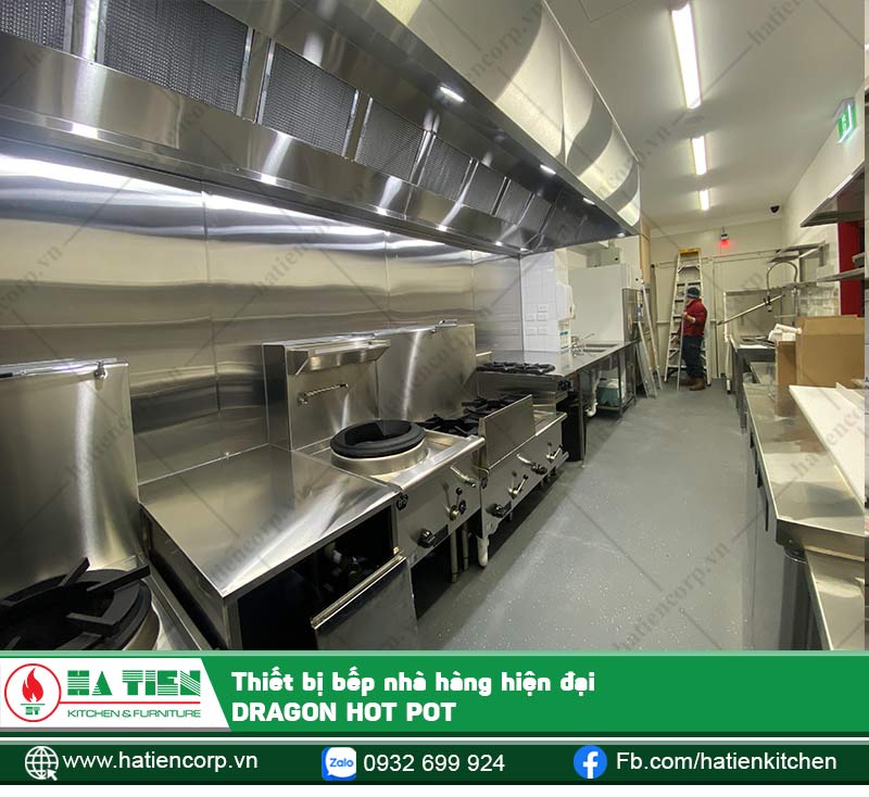 Bao gồm các thiết bị bếp công nghiệp như bếp hầm, bếp á, hệ thống hút khói,,,