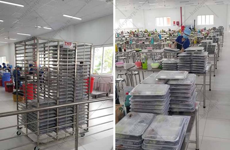 Mỗi khay ăn đều có nắp đậy, đảm bảo an toàn vệ sinh thực phẩm