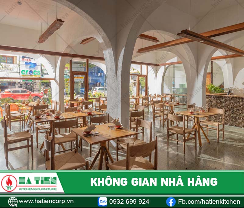 Tọa lạc tại vị trí đắc địa ngay trung tâm thành phố Nha Trang với không gian sang trọng