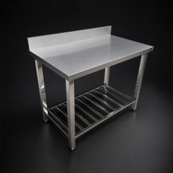 Mặt bàn rộng, phẳng, thao tác dễ dàng
