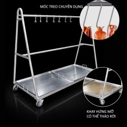 Xe không chỉ dùng để treo mà còn hỗ trợ di chuyển thực phẩm từ lò quay sang khu chặt, khu bán hoặc trưng bày.
