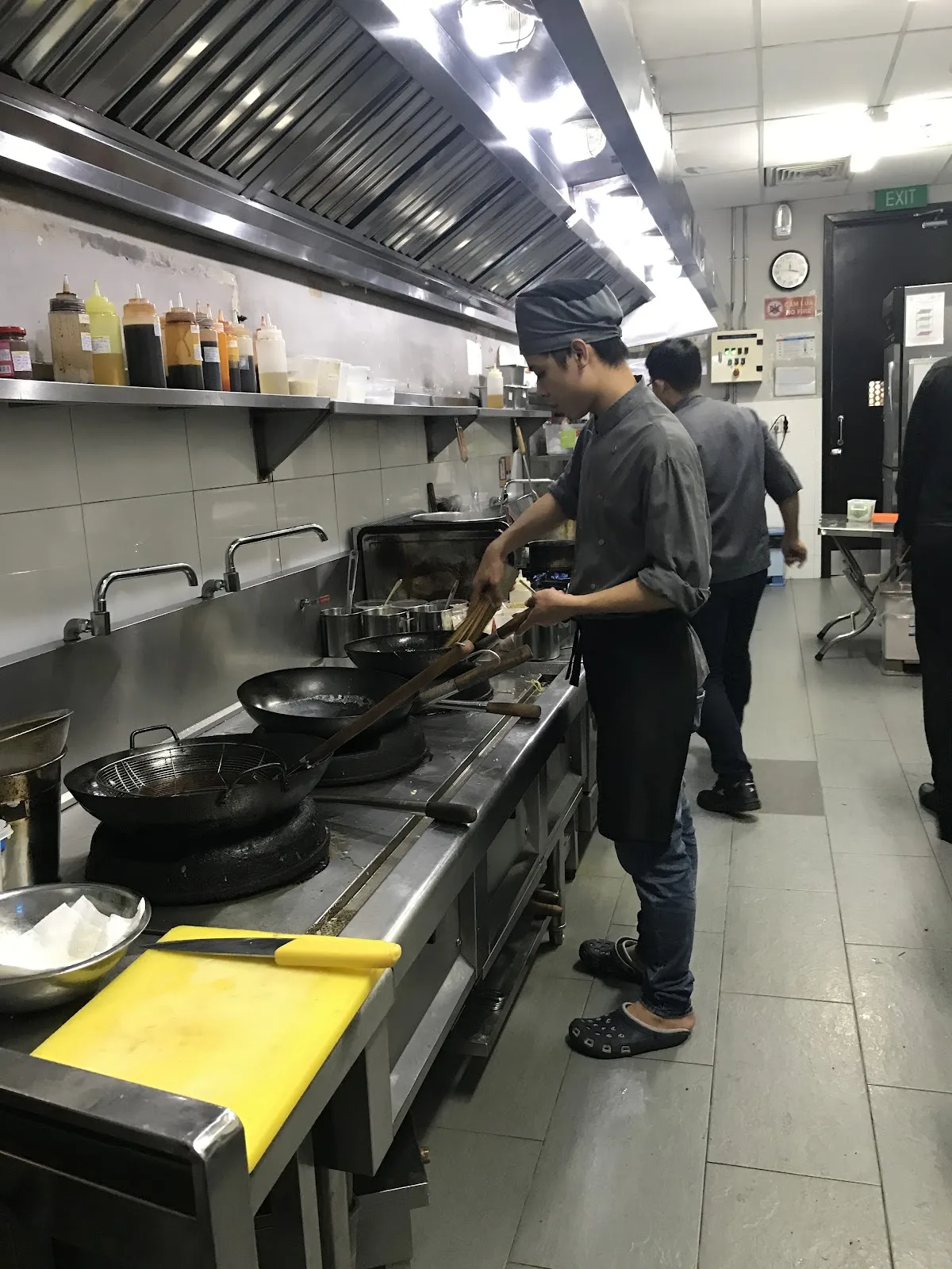 Bếp đi vào hoạt động